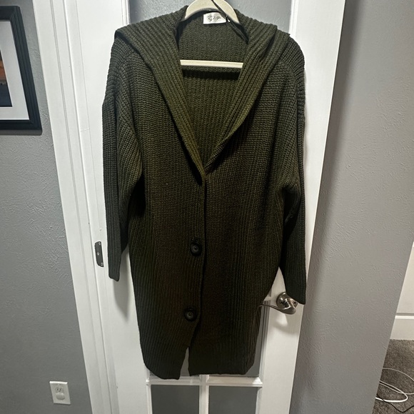 RD Style Sweaters - NWOT RD Style Oversized Button Down Sweater